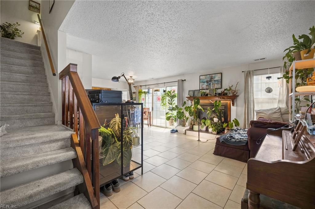 Photo of 633 Oleander Circle, Virginia Beach, VA 23464 (MLS # 10630395)