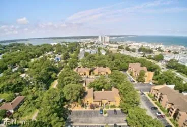 Virginia Beach, Virginia 23451, United States, 2 Bedrooms Bedrooms, ,2 BathroomsBathrooms,Residential,Pending,122022