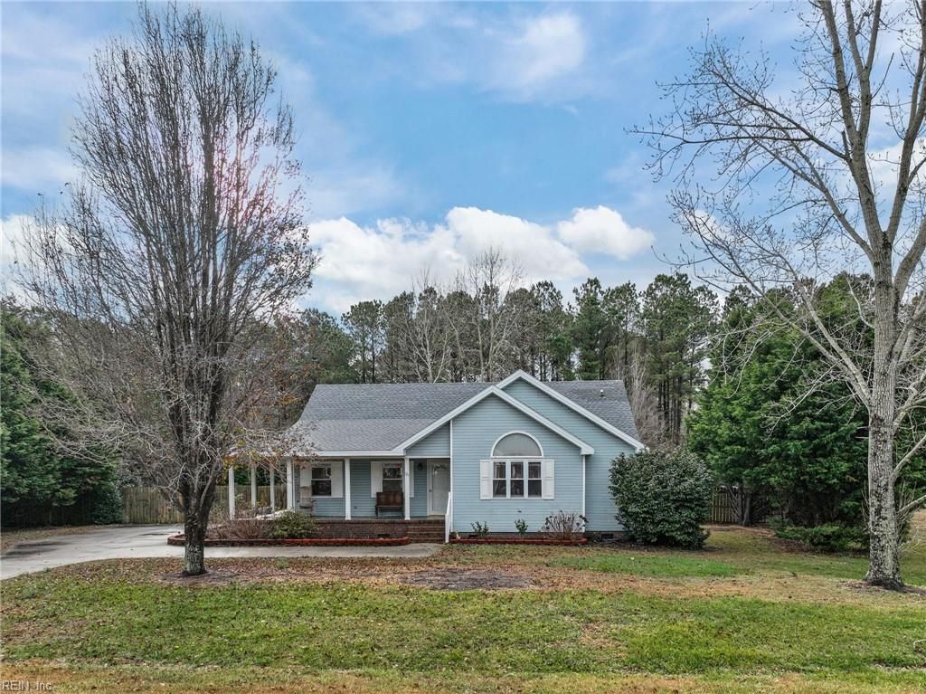 Photo of 121 Deerfield Lane, Aydlett, NC 27916 (MLS # 10614112)