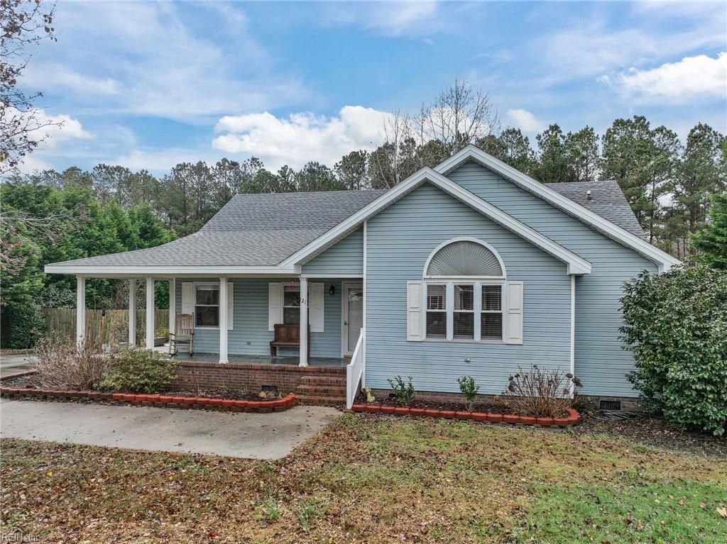 Photo of 121 Deerfield Lane, Aydlett, NC 27916 (MLS # 10614112)