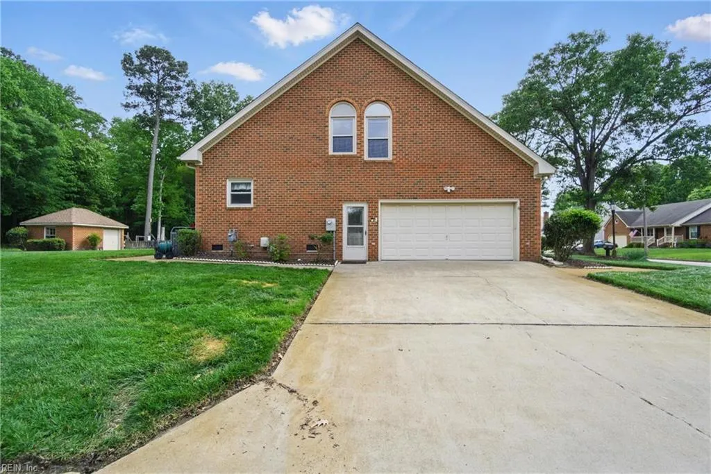 Chesapeake, Virginia 23321, United States, 4 Bedrooms Bedrooms, ,4 BathroomsBathrooms,Residential,Pending,118139
