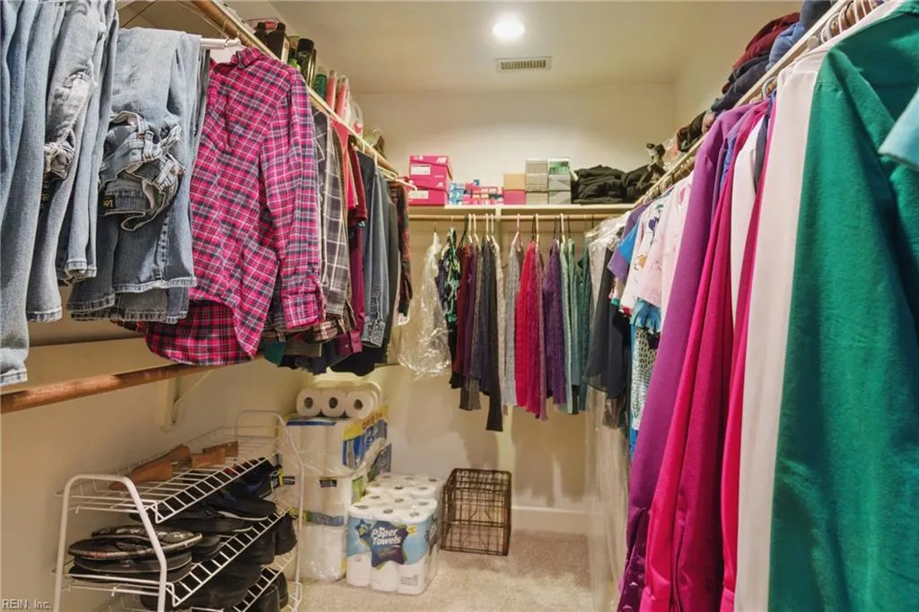 Chesapeake, Virginia 23321, United States, 4 Bedrooms Bedrooms, ,4 BathroomsBathrooms,Residential,Pending,118139