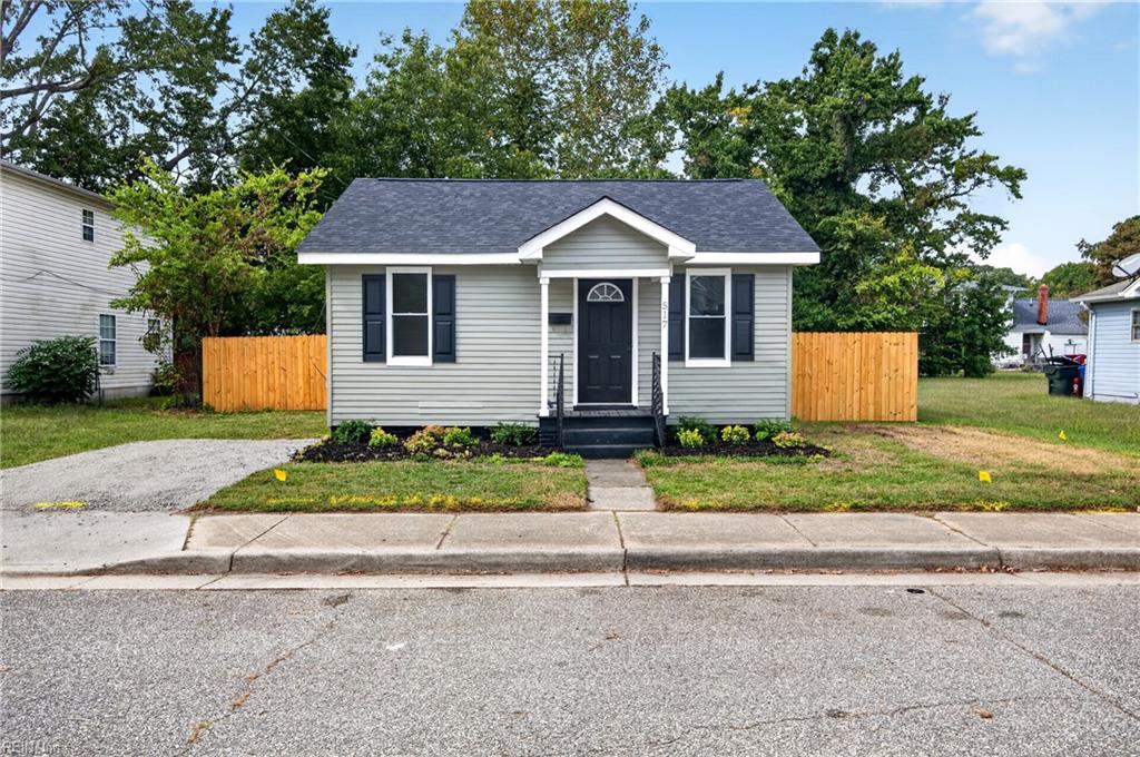 Photo of 517 South Avenue, Newport News, VA 23601 (MLS # 10657277)