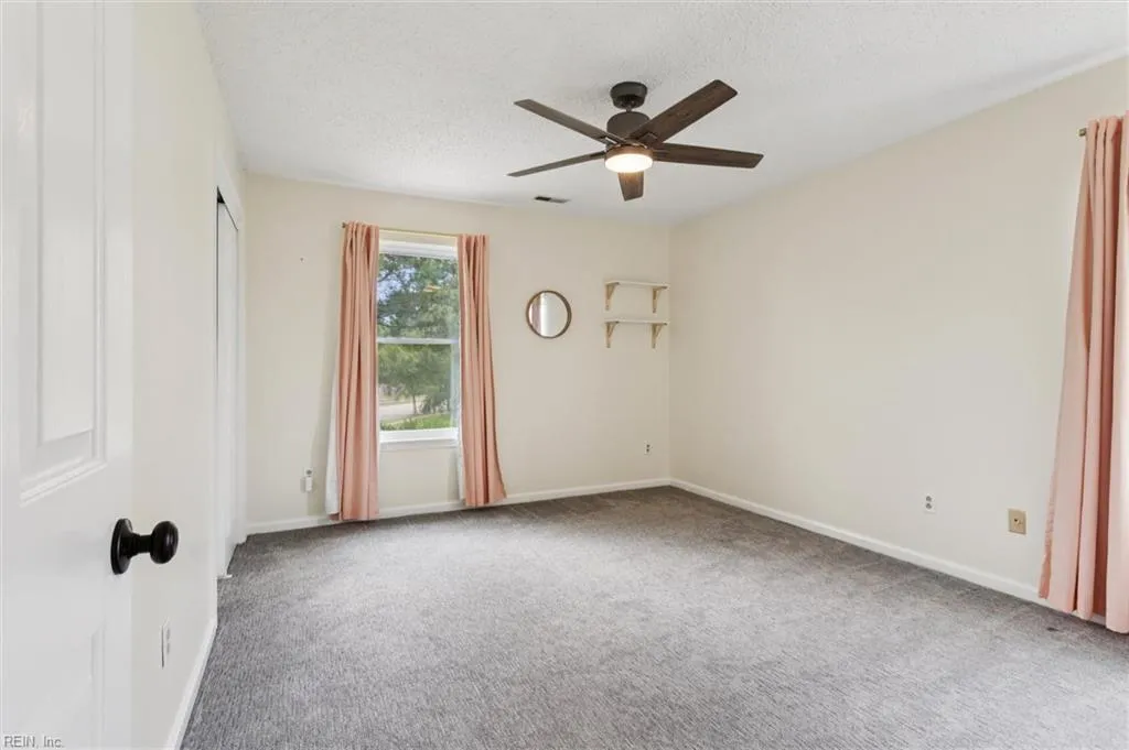 Virginia Beach, Virginia 23464, United States, 3 Bedrooms Bedrooms, ,3 BathroomsBathrooms,Residential,Pending,149797