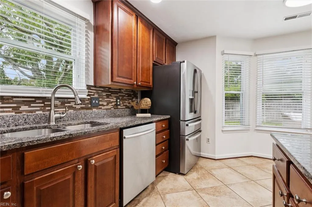 Virginia Beach, Virginia 23464, United States, 3 Bedrooms Bedrooms, ,3 BathroomsBathrooms,Residential,Pending,149797