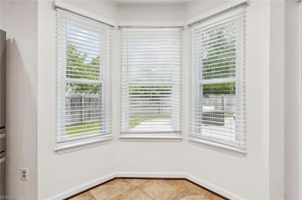 Virginia Beach, Virginia 23464, United States, 3 Bedrooms Bedrooms, ,3 BathroomsBathrooms,Residential,Pending,149797