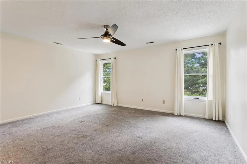 Virginia Beach, Virginia 23464, United States, 3 Bedrooms Bedrooms, ,3 BathroomsBathrooms,Residential,Pending,149797