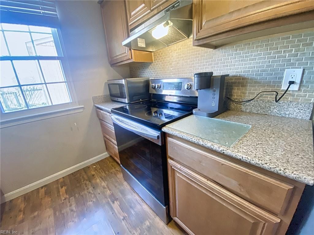 Photo of 929 Still Harbor Circle, Chesapeake, VA 23320 (MLS # 10623040)