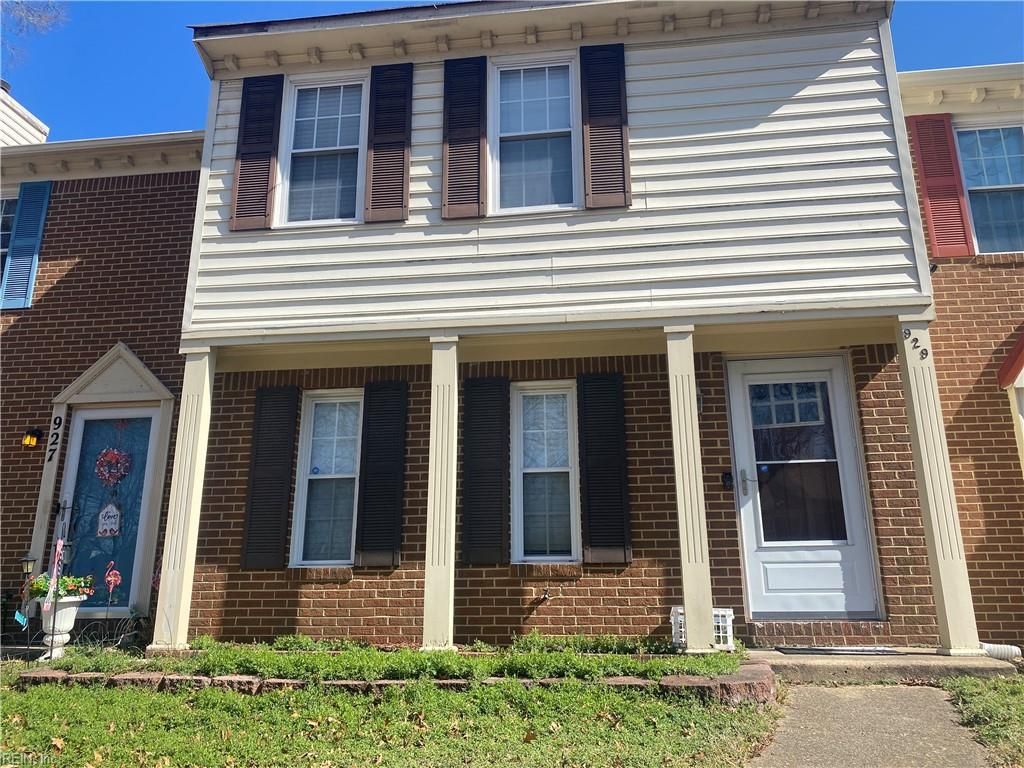 Photo of 929 Still Harbor Circle, Chesapeake, VA 23320 (MLS # 10623040)