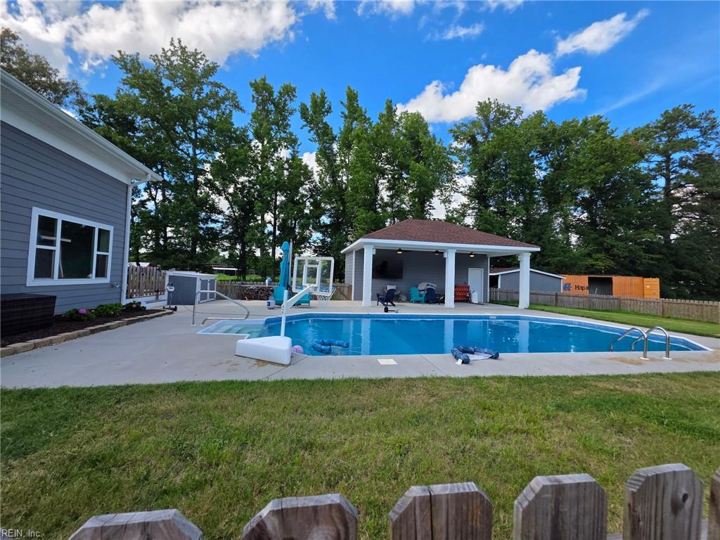Photo of 2008 Pocaty Creek Lane, Chesapeake, VA 23322 (MLS # 10647773)
