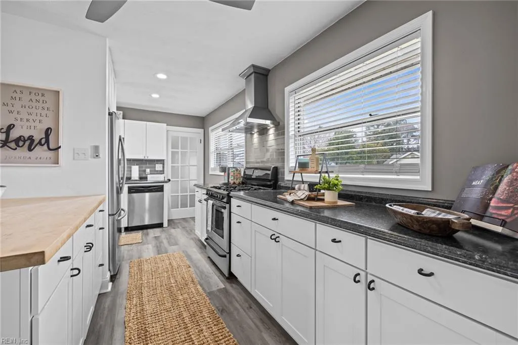 Norfolk, Virginia 23518, United States, 3 Bedrooms Bedrooms, ,1 BathroomBathrooms,Residential,Active,252796