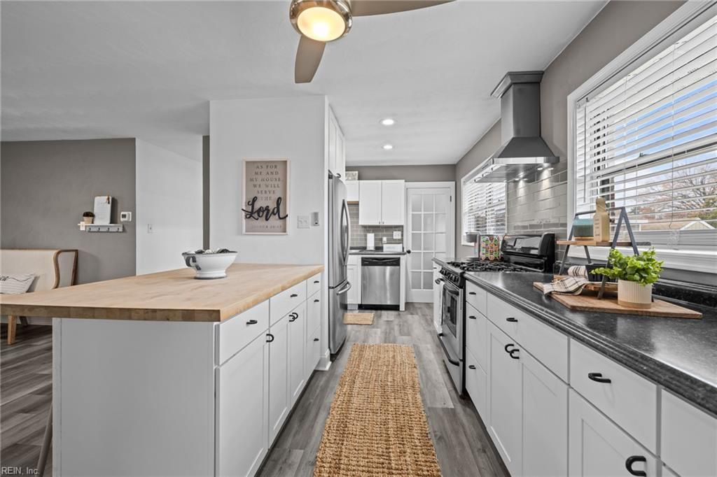 Photo of 2904 Dominion Avenue, Norfolk, VA 23518 (MLS # 10612783)