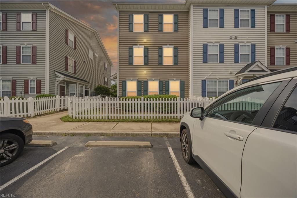 Photo of 218 Teton Circle, Suffolk, VA 23435 (MLS # 10643863)