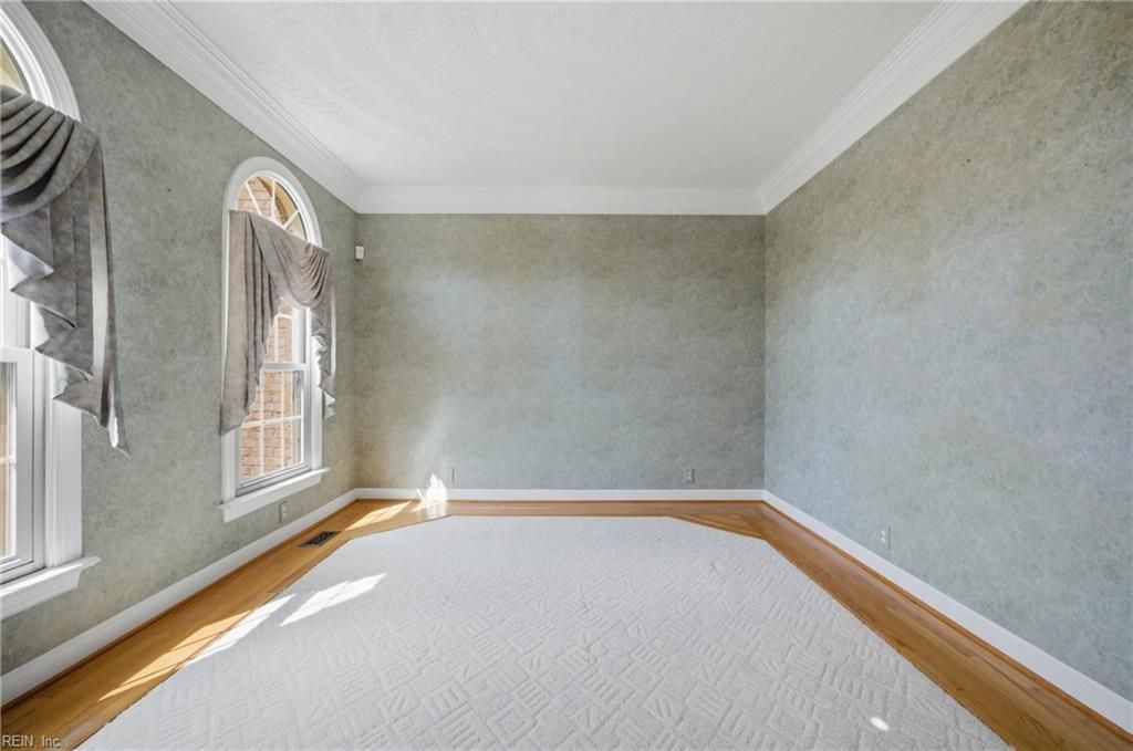 Photo of 5 Beaver Castle Court, Hampton, VA 23666 (MLS # 10624105)