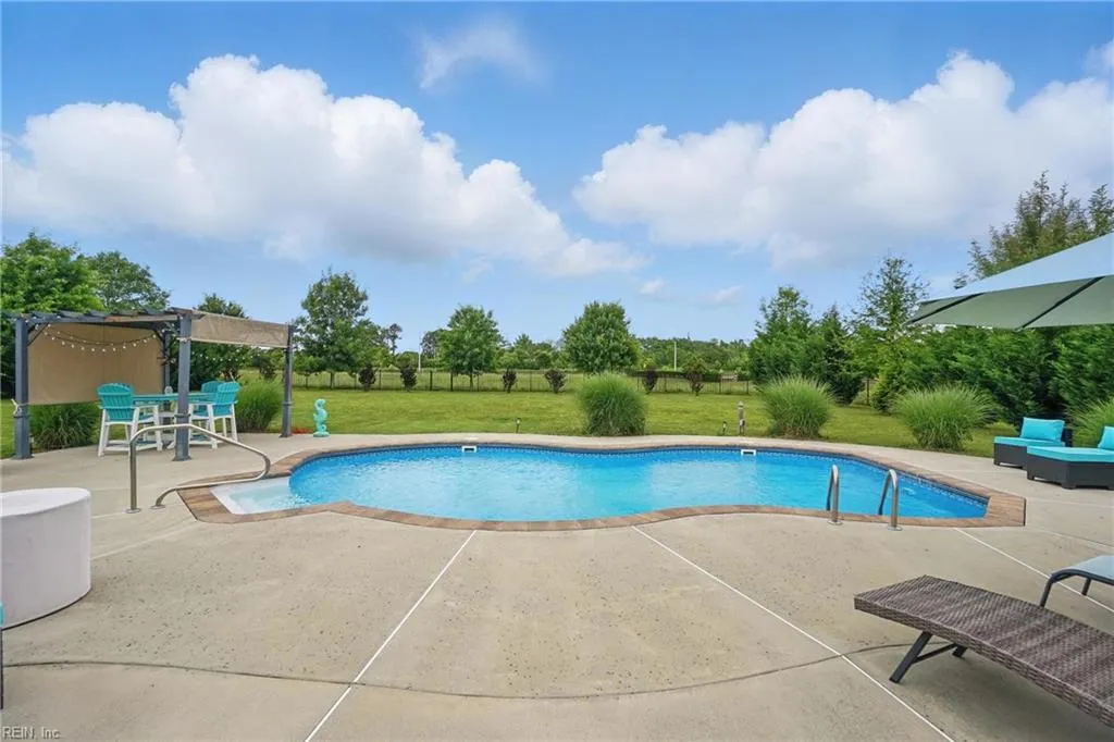 Chesapeake, Virginia 23323, United States, 4 Bedrooms Bedrooms, ,4 BathroomsBathrooms,Residential,Active,130164