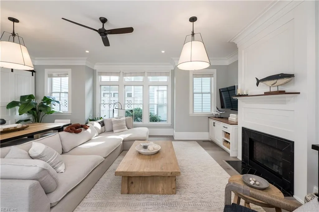 Virginia Beach, Virginia 23451, United States, 4 Bedrooms Bedrooms, ,4 BathroomsBathrooms,Residential,Active,228565