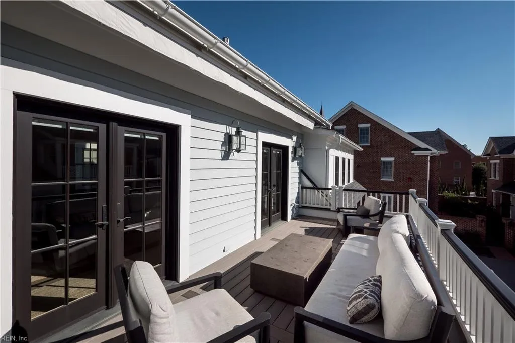 Virginia Beach, Virginia 23451, United States, 4 Bedrooms Bedrooms, ,4 BathroomsBathrooms,Residential,Active,228565