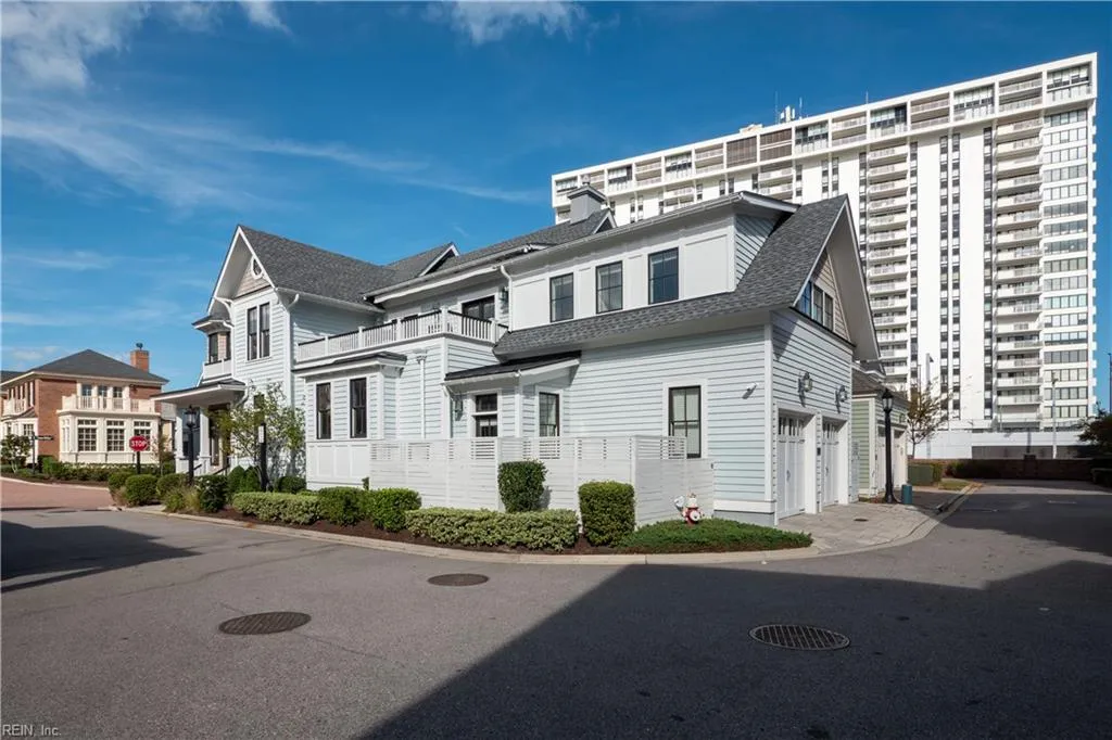 Virginia Beach, Virginia 23451, United States, 4 Bedrooms Bedrooms, ,4 BathroomsBathrooms,Residential,Active,228565