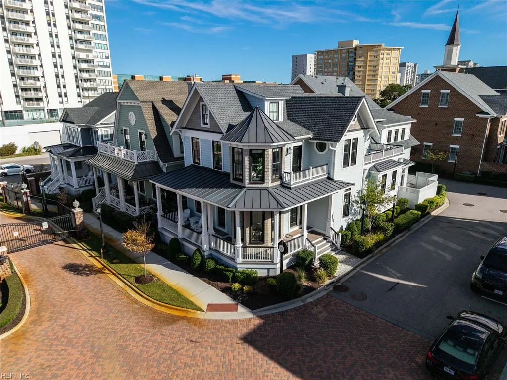 Virginia Beach, Virginia 23451, United States, 4 Bedrooms Bedrooms, ,4 BathroomsBathrooms,Residential,Active,228565