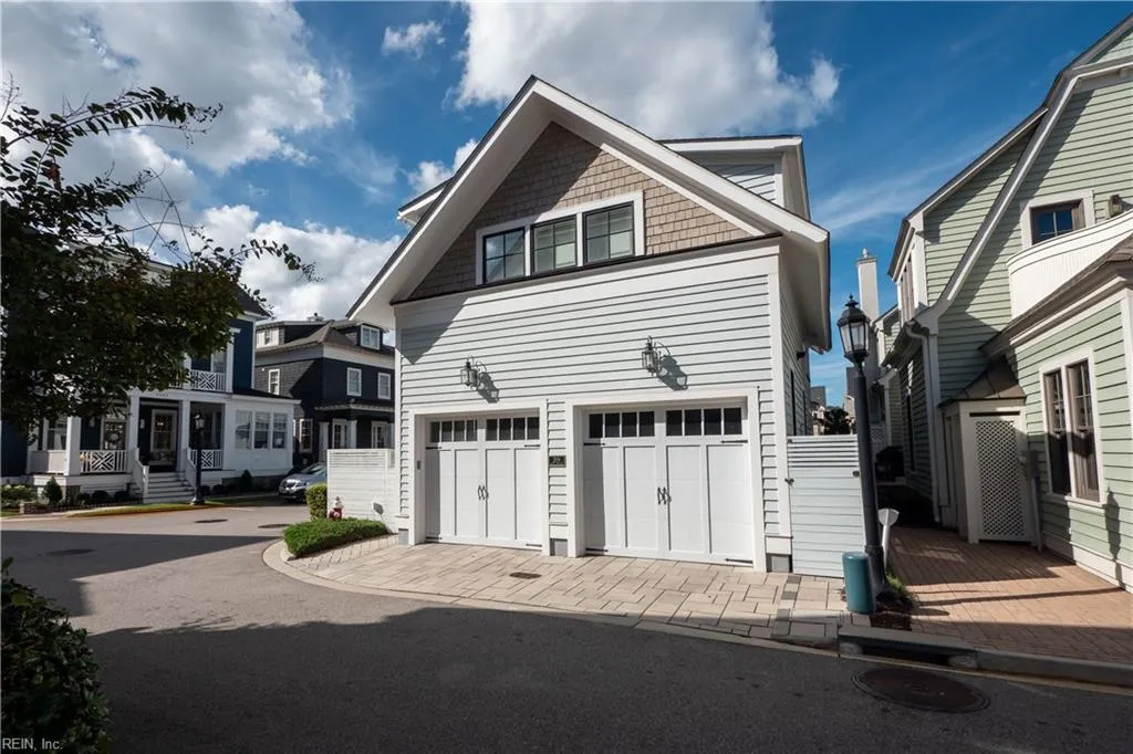 Virginia Beach, Virginia 23451, United States, 4 Bedrooms Bedrooms, ,4 BathroomsBathrooms,Residential,Active,228565