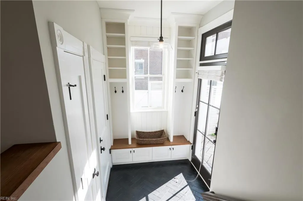 Virginia Beach, Virginia 23451, United States, 4 Bedrooms Bedrooms, ,4 BathroomsBathrooms,Residential,Active,228565