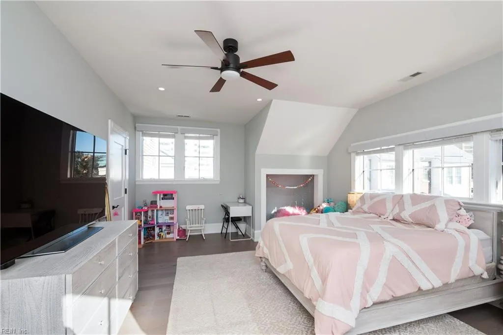 Virginia Beach, Virginia 23451, United States, 4 Bedrooms Bedrooms, ,4 BathroomsBathrooms,Residential,Active,228565