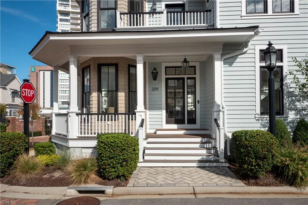 Virginia Beach, Virginia 23451, United States, 4 Bedrooms Bedrooms, ,4 BathroomsBathrooms,Residential,Active,228565