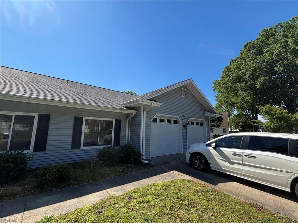 Photo of 2012 Breton Court, Virginia Beach, VA 23454 (MLS # 10637223)