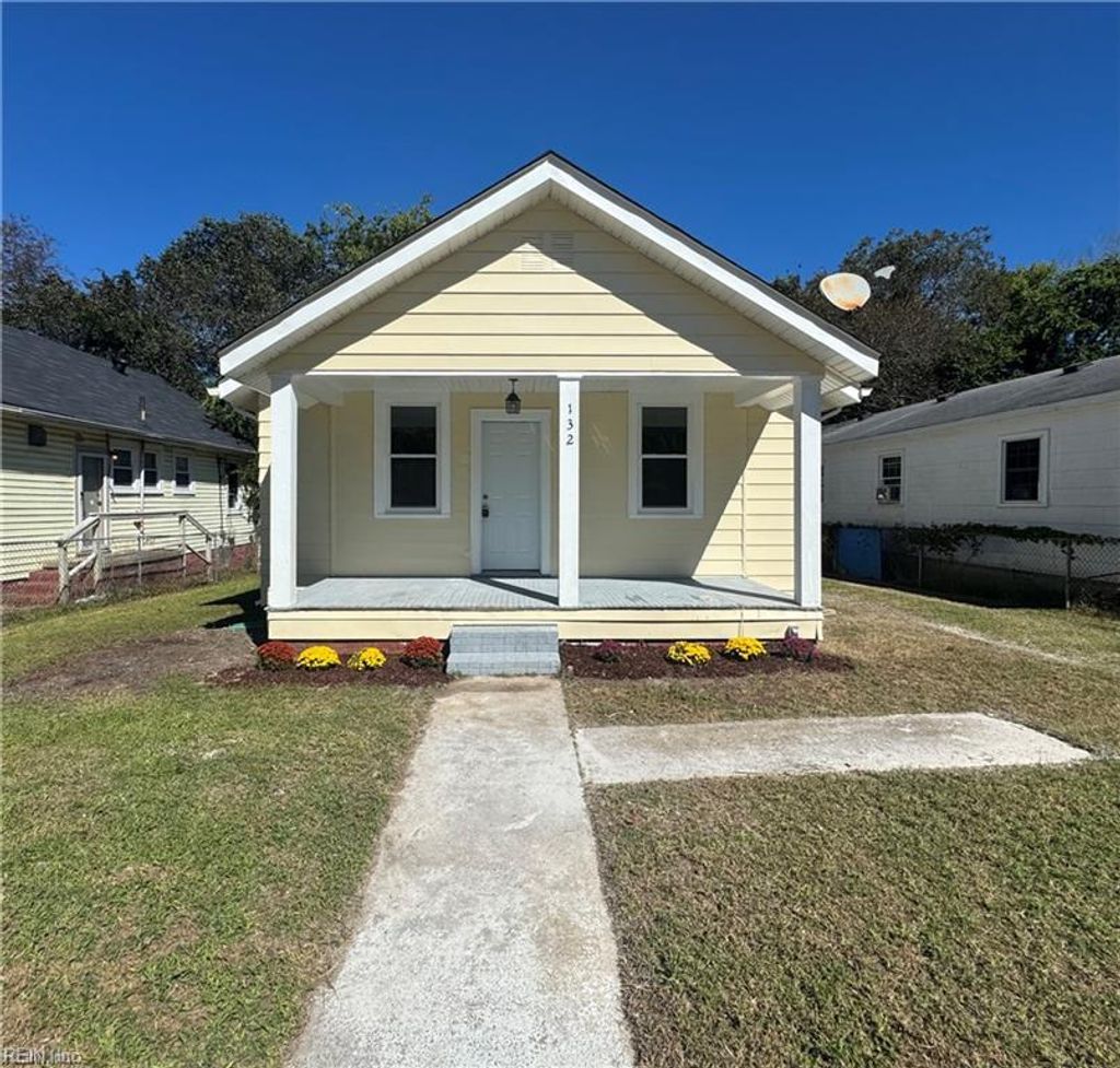 Photo of 132 Ash Avenue, Newport News, VA 23607 (MLS # 10613430)