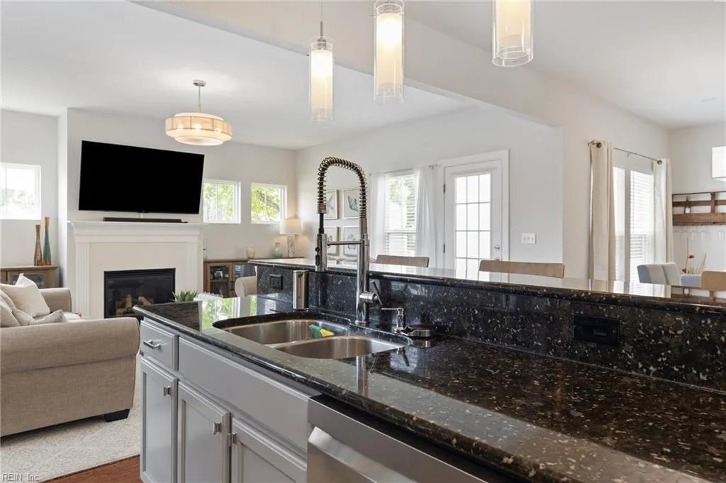 Chesapeake, Virginia 23322, United States, 5 Bedrooms Bedrooms, ,3 BathroomsBathrooms,Residential,Active,139770