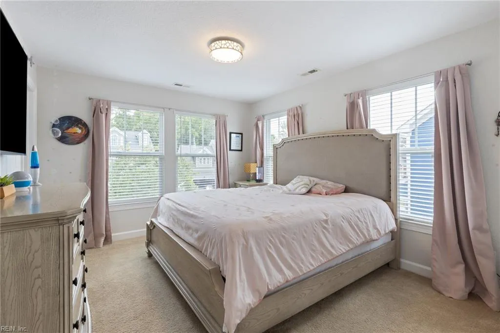 Chesapeake, Virginia 23322, United States, 5 Bedrooms Bedrooms, ,3 BathroomsBathrooms,Residential,Active,139770