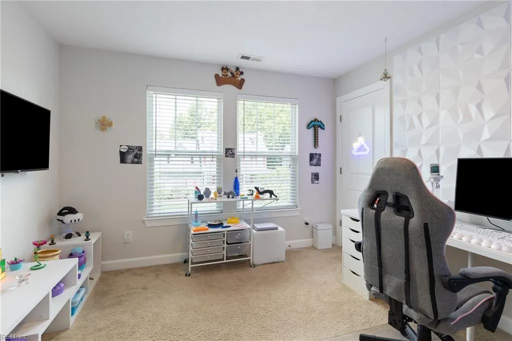 Chesapeake, Virginia 23322, United States, 5 Bedrooms Bedrooms, ,3 BathroomsBathrooms,Residential,Active,139770