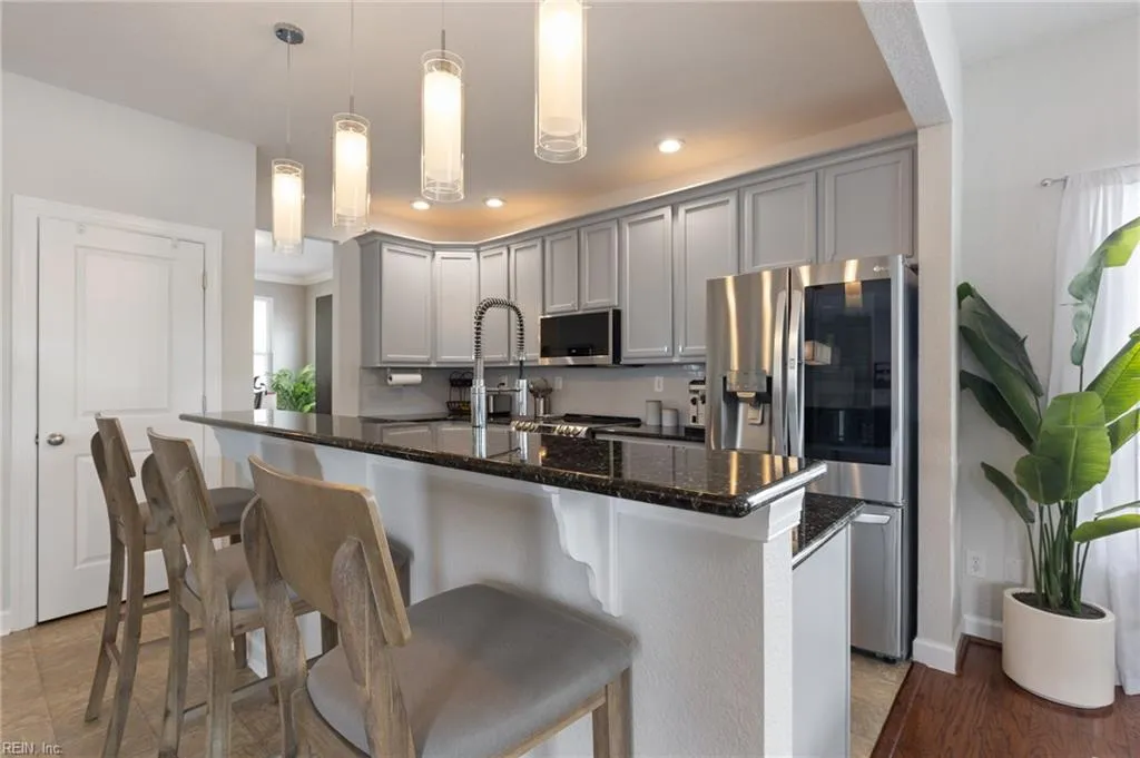 Chesapeake, Virginia 23322, United States, 5 Bedrooms Bedrooms, ,3 BathroomsBathrooms,Residential,Active,139770