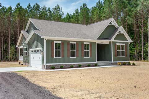 Photo of 6912 Sunset Cove Lane, Gloucester, VA 23061 (MLS # 10640598)