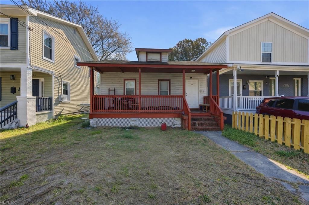 Photo of 3214 Lens Avenue, Norfolk, VA 23509 (MLS # 10626328)