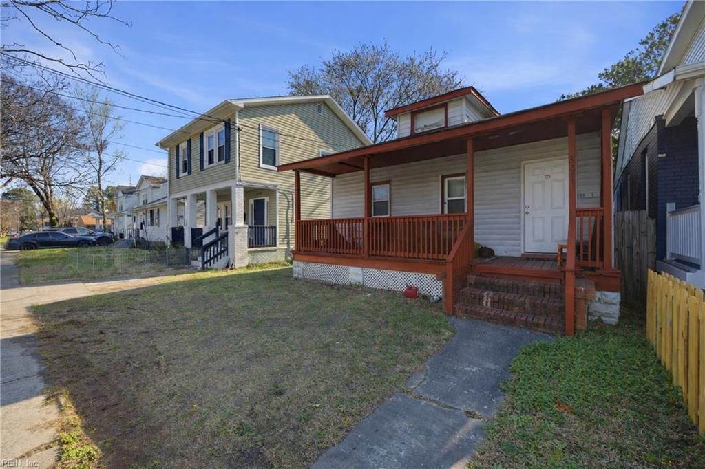 Photo of 3214 Lens Avenue, Norfolk, VA 23509 (MLS # 10626328)
