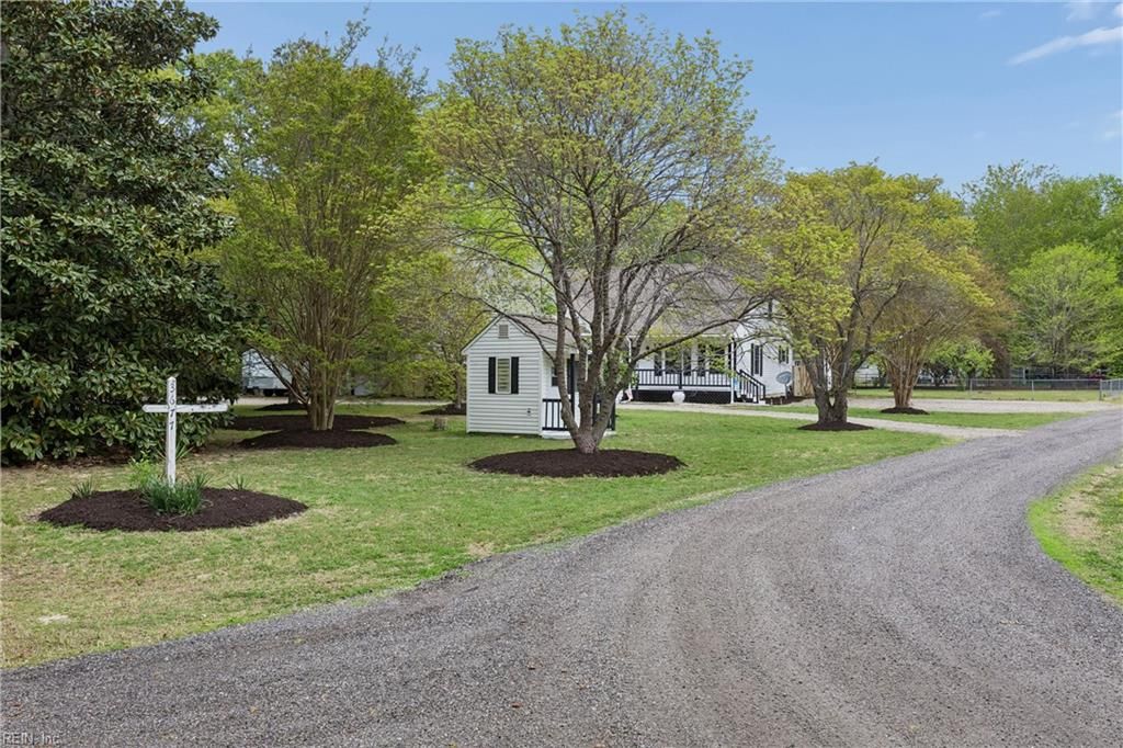 Photo of 3677 Buckeye Lane, Hayes, VA 23072 (MLS # 10630149)