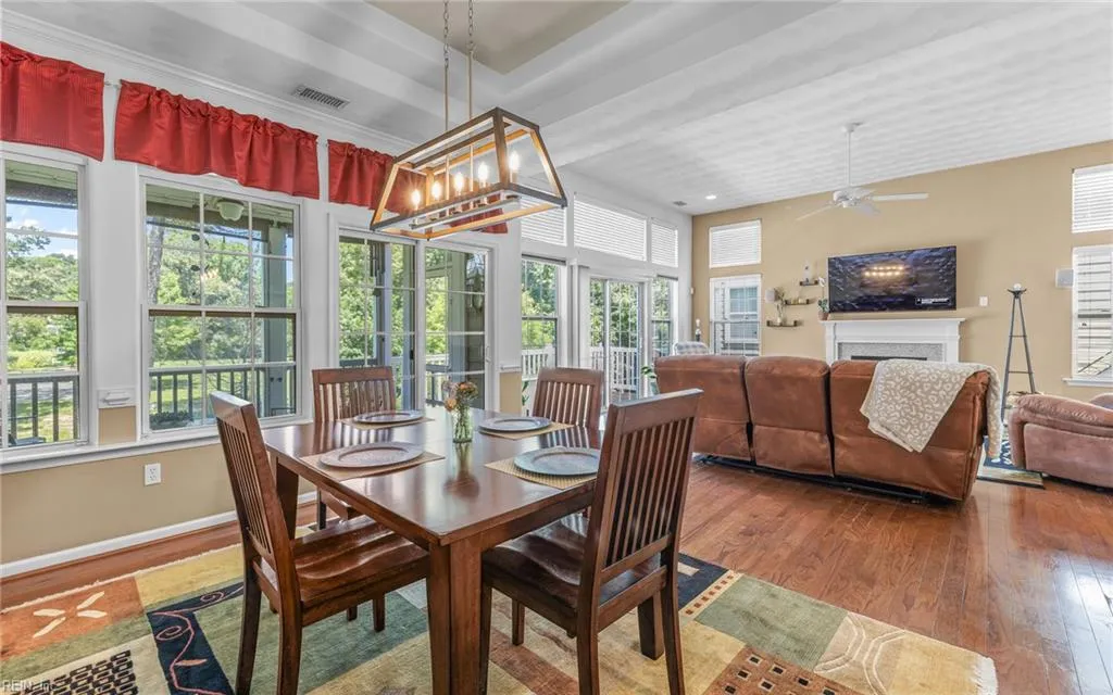 Virginia Beach, Virginia 23455, United States, 3 Bedrooms Bedrooms, ,3 BathroomsBathrooms,Residential,Pending,187542