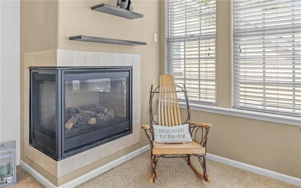 Virginia Beach, Virginia 23455, United States, 3 Bedrooms Bedrooms, ,3 BathroomsBathrooms,Residential,Pending,187542