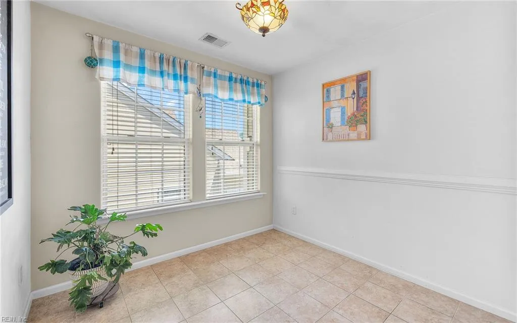 Virginia Beach, Virginia 23455, United States, 3 Bedrooms Bedrooms, ,3 BathroomsBathrooms,Residential,Pending,187542