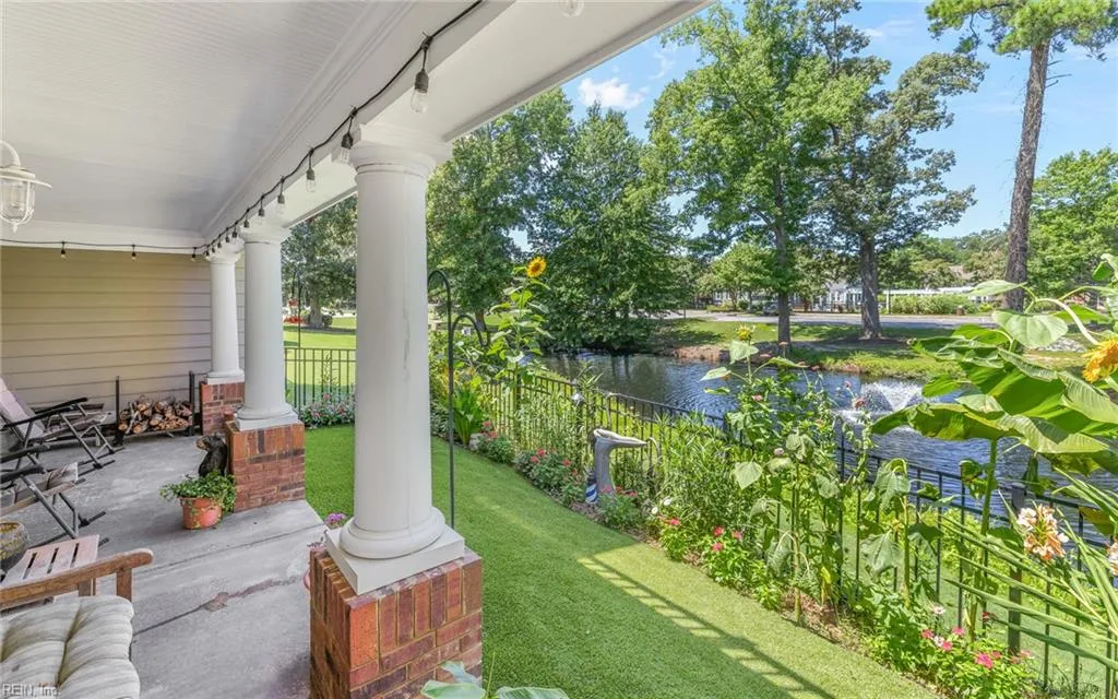 Virginia Beach, Virginia 23455, United States, 3 Bedrooms Bedrooms, ,3 BathroomsBathrooms,Residential,Pending,187542