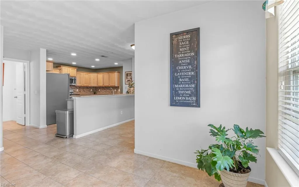 Virginia Beach, Virginia 23455, United States, 3 Bedrooms Bedrooms, ,3 BathroomsBathrooms,Residential,Pending,187542