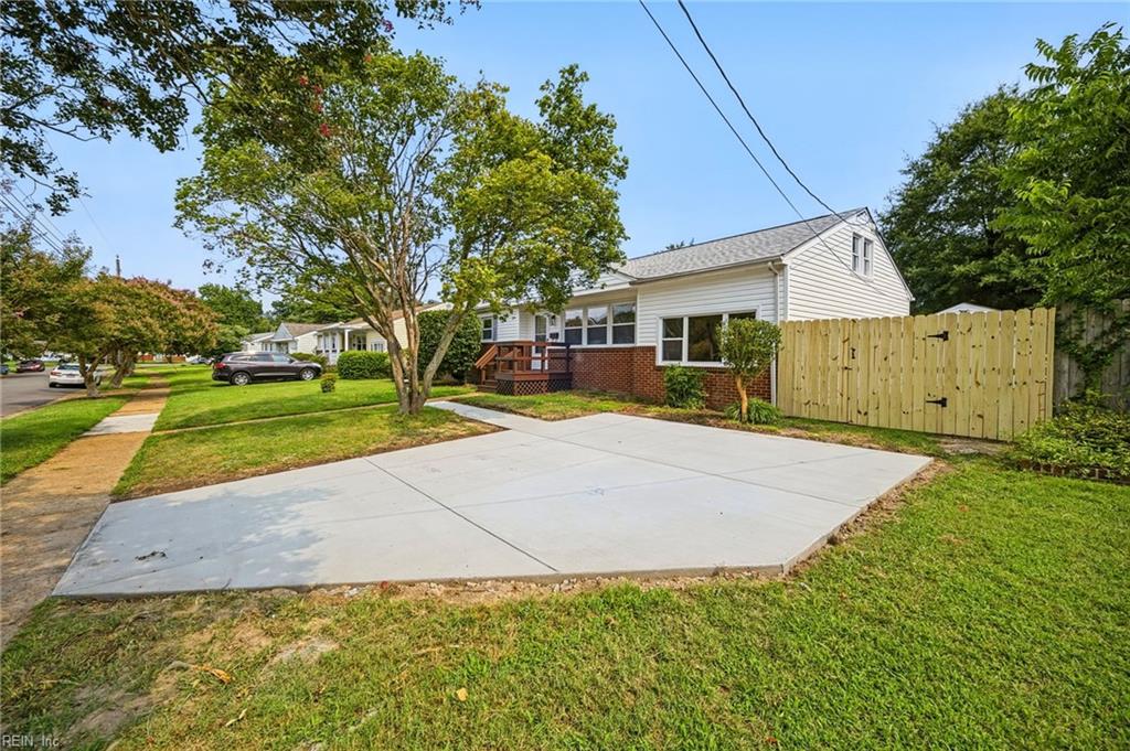 Photo of 1865 Branchwood Street, Norfolk, VA 23518 (MLS # 10646296)