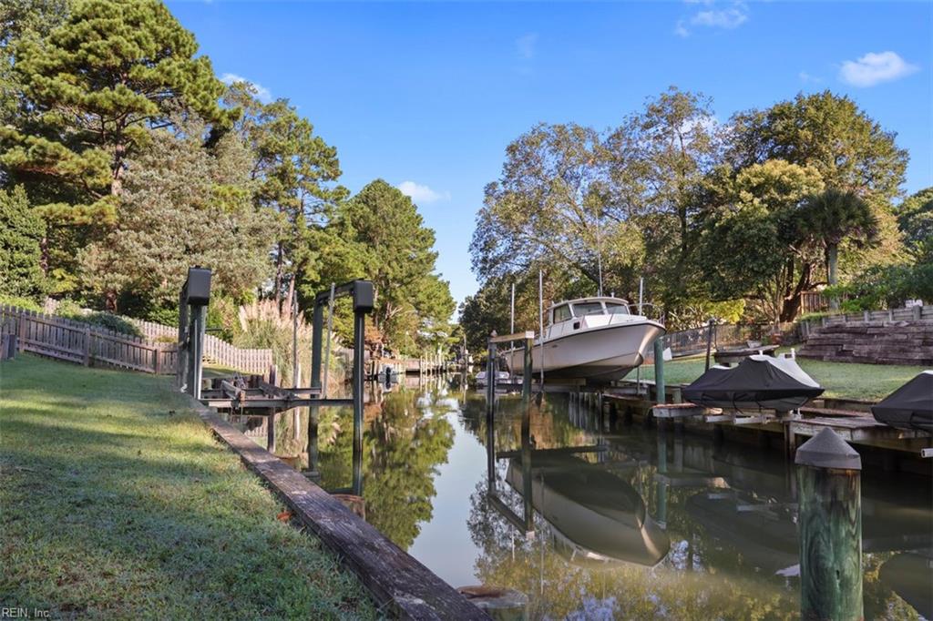 1292 Holly Point RD