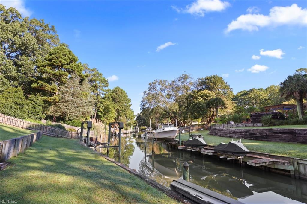 1292 Holly Point RD
