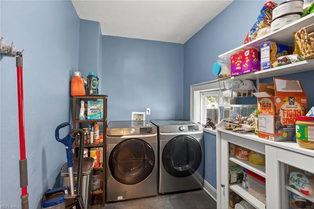 Newport News, Virginia 23601, United States, 3 Bedrooms Bedrooms, ,2 BathroomsBathrooms,Residential,Active,247114