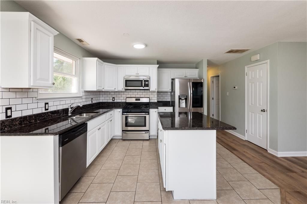 Photo of 123 Ridgewood Road, Chesapeake, VA 23325 (MLS # 10611973)