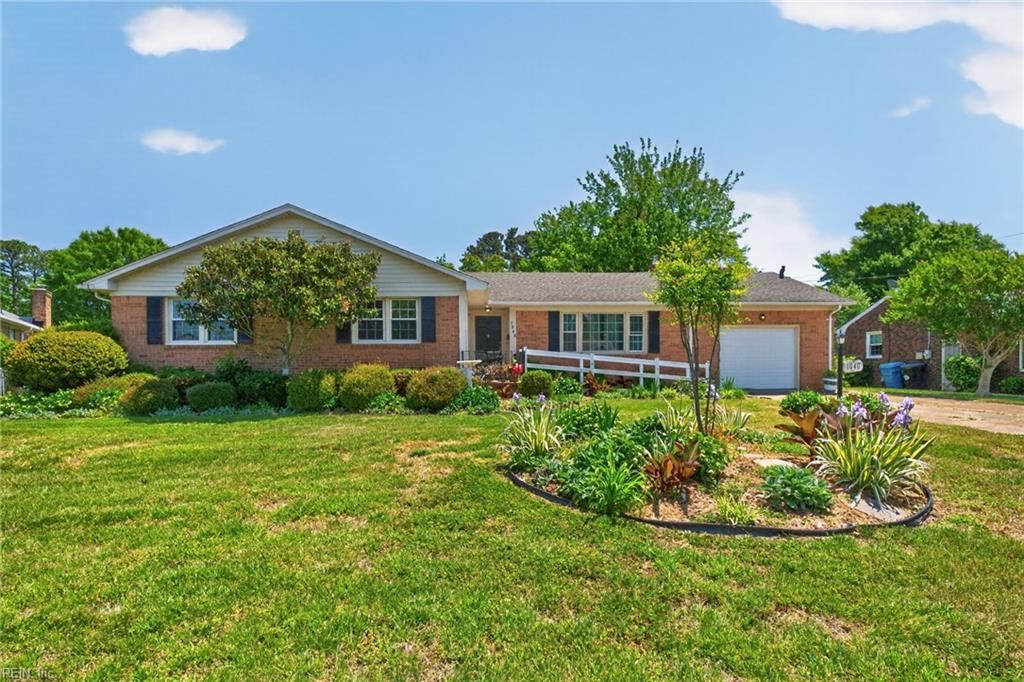 Photo of 1040 Ewell Road, Virginia Beach, VA 23455 (MLS # 10633280)
