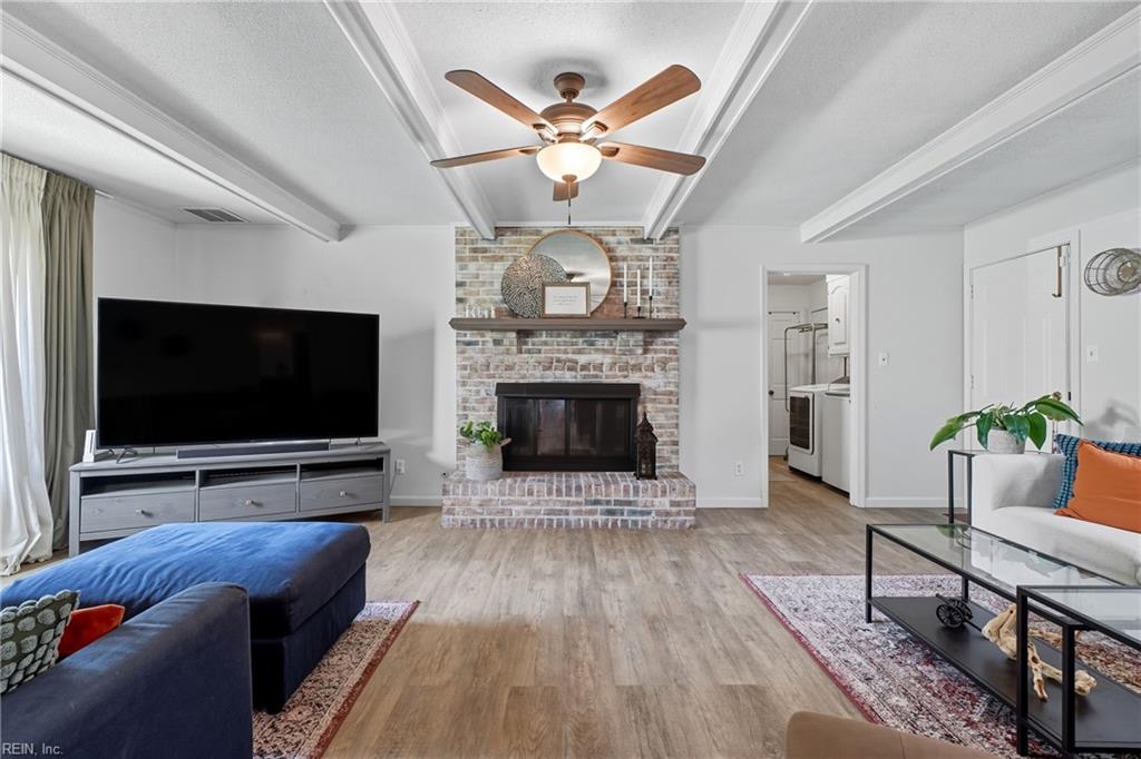 1053 Yardley LNDG