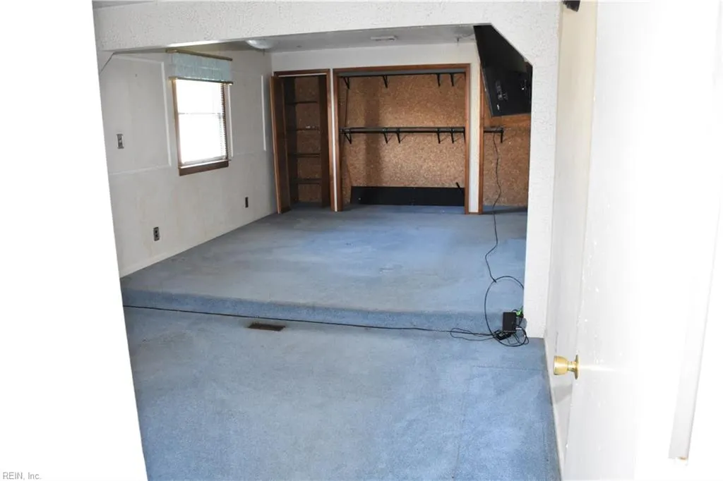 Hampton, Virginia 23661, United States, 3 Bedrooms Bedrooms, ,3 BathroomsBathrooms,Residential,Active,232099